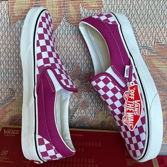 Vans Classic Slip-0n(Checkerboard) Fuchsia Re VN000XG8AZYMen’s Sneakers